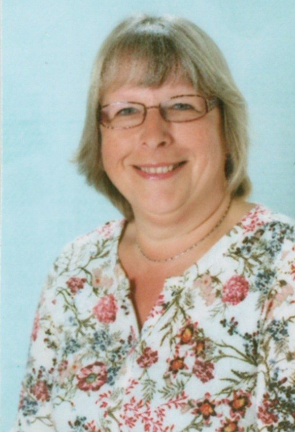 Renate Velthuis